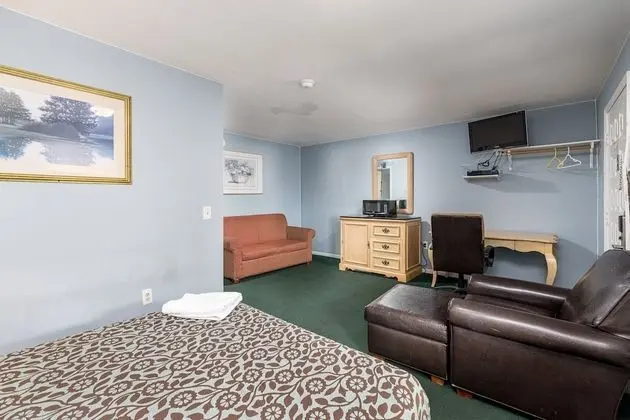 Standard Room, 1 Queen Non Smoking