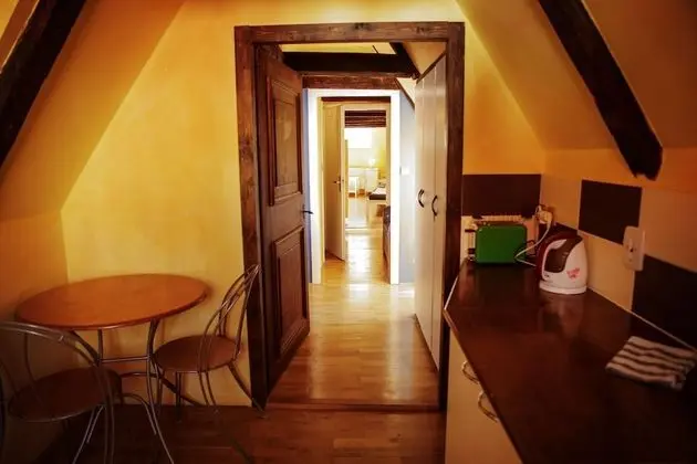 4-Bed Suite with Private Bathroom
