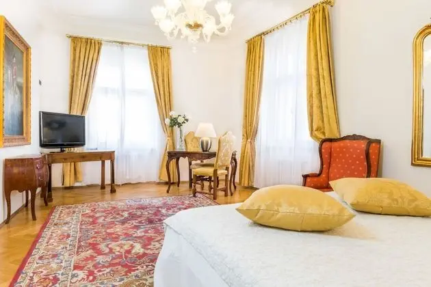 Superior Tek Büyük veya İki Ayrı Yataklı Oda, Banyolu/Duşlu, Nehir Manzaralı