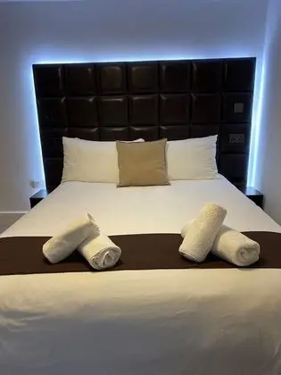 Tek Büyük Yataklı Oda