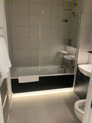 Business Apart Daire, 2 Yatak Odası (2 Bathrooms)