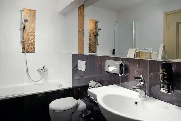 Tek Büyük Yataklı Oda (with extrabed)