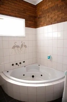 Standard Oda, Sigara İçilmez, Jakuzi (Spa Room)