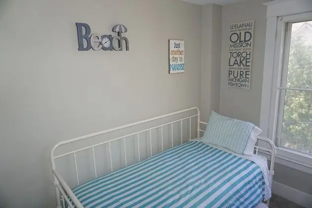 Family Süit, Birden Çok Yatak, Sigara İçilmez, Avlu