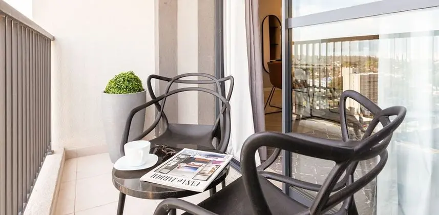 Studio Casal com Sofa cama