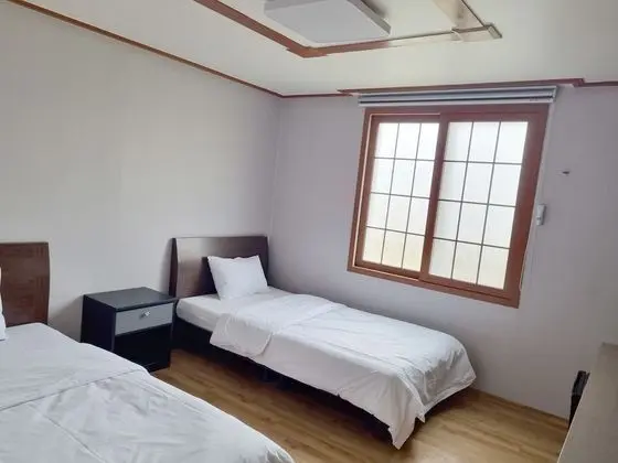 Single Twin Room