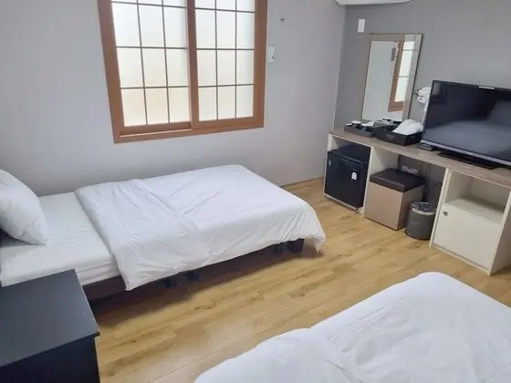 Single Twin Room