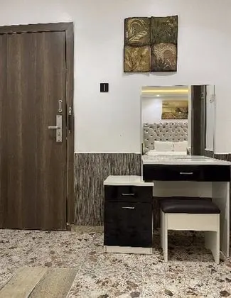Supreme Room