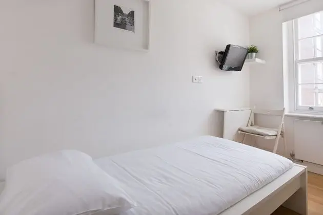 Tek Kişilik Oda, Ortak Banyo