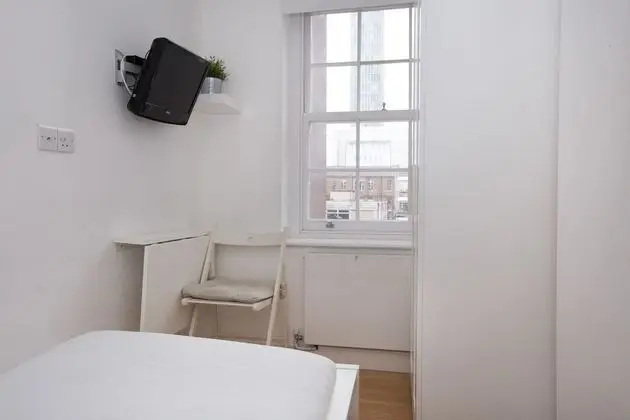 Tek Kişilik Oda, Ortak Banyo