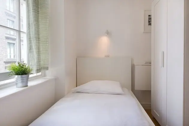 Tek Kişilik Oda, Ortak Banyo