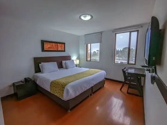 Standard Tek Büyük Yataklı Oda