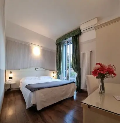Royal Tek Büyük Yataklı Oda, Bahçe Manzaralı