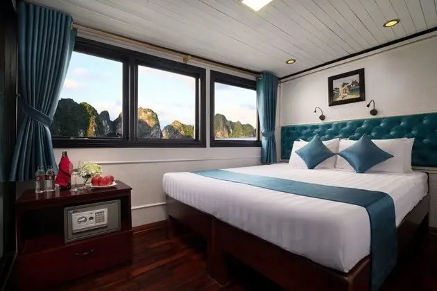 Deluxe Tek Büyük Yataklı Oda, Deniz Manzaralı