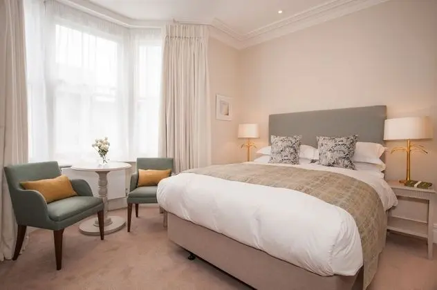 Luxury Tek Büyük Yataklı Oda, Avlu Manzaralı