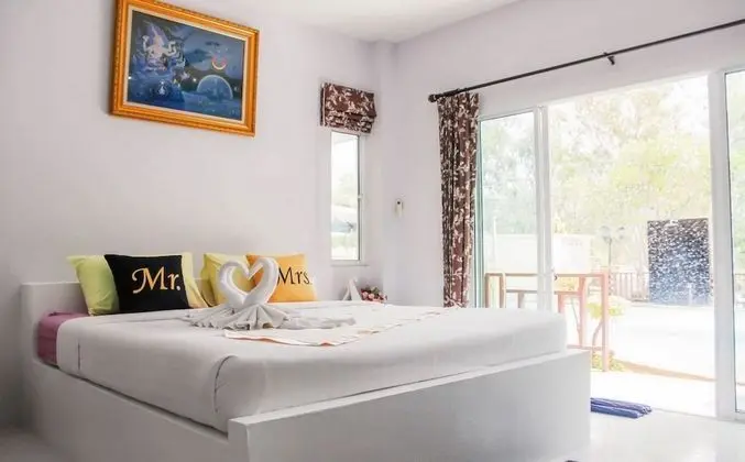 Villa, Havuz Manzaralı