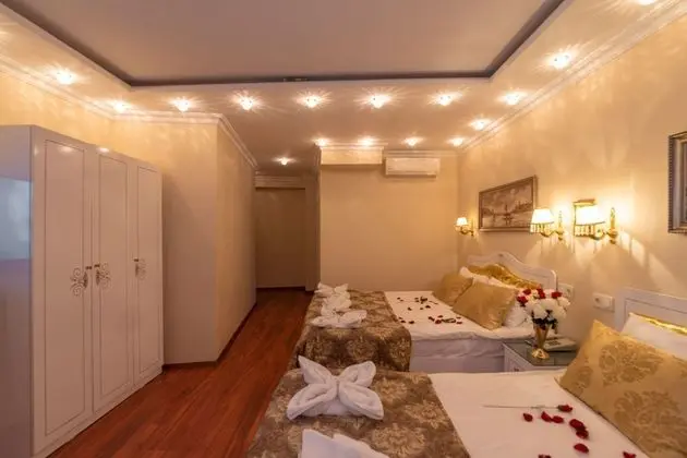 Suite 4 Adults