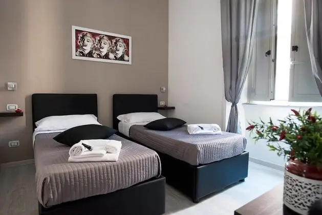 Tek Büyük veya İki Ayrı Yataklı Oda