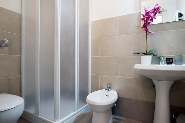 Tek Büyük Yataklı Oda (a)