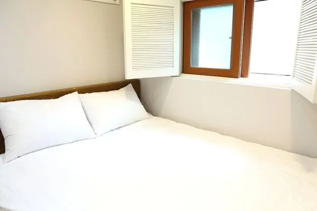 Basic Tek Büyük Yataklı Oda