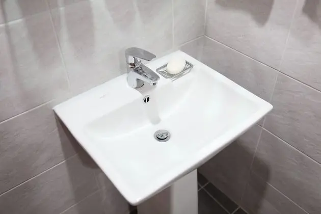 Basic Tek Büyük Yataklı Oda