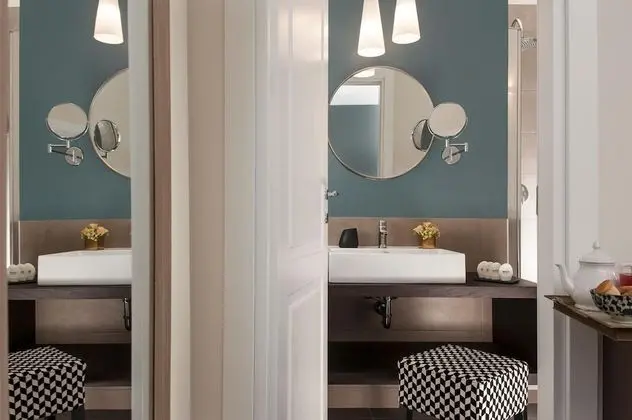 Standard Tek Büyük Yataklı Oda