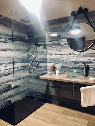 Deluxe Üç Kişilik Oda, Birden Çok Yatak