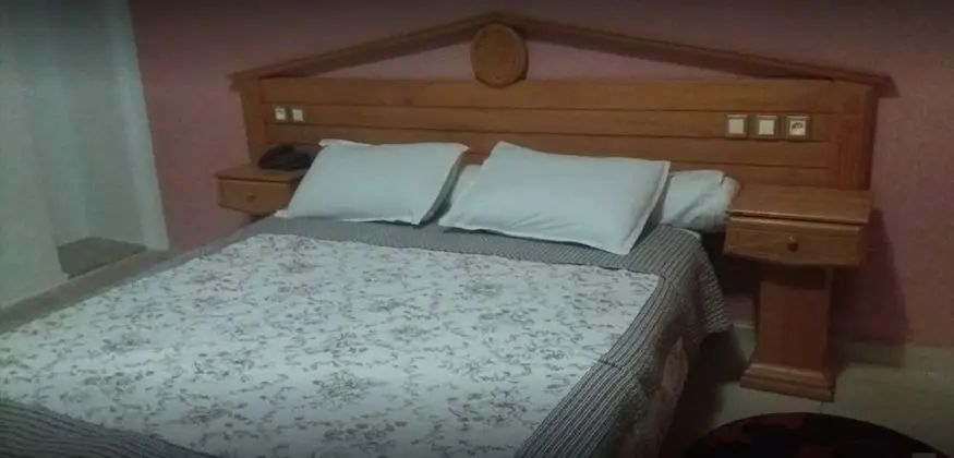 Tek Büyük Yataklı Oda