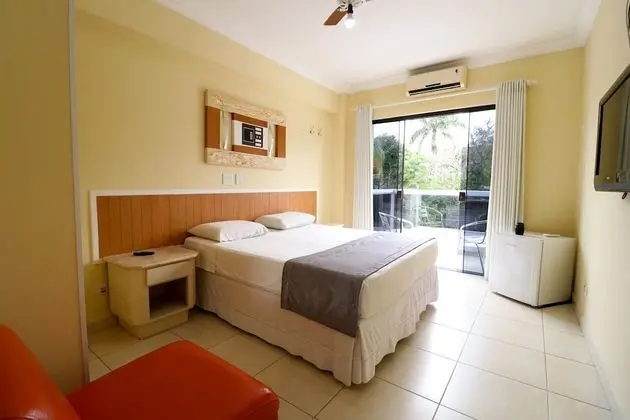 Tek Büyük Yataklı Oda, Balkon, Kısmi Deniz Manzaralı