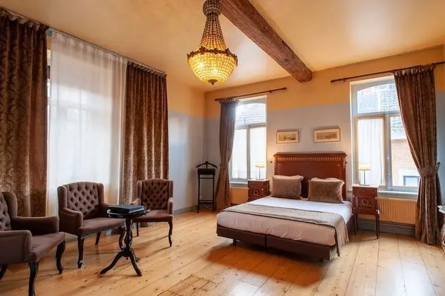 Deluxe Tek Büyük Yataklı Oda