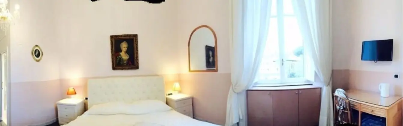 Tek Büyük veya İki Ayrı Yataklı Oda