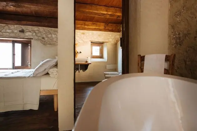 Romantic Süit, 1 En Büyük (King) Boy Yatak, Küvet, Bahçeli