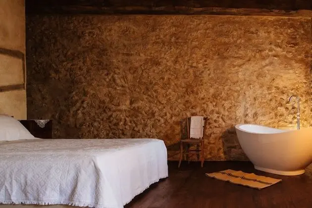 Süit, Vadi Manzaralı, Dağ Yamacı