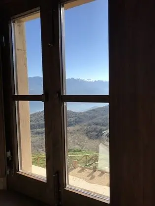 Süit, Vadi Manzaralı, Dağ Yamacı