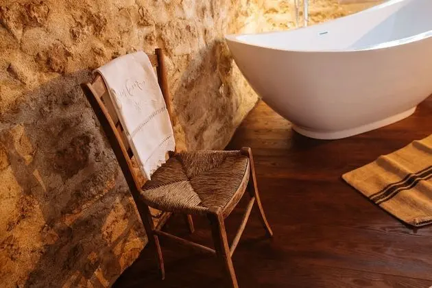 Süit, Vadi Manzaralı, Dağ Yamacı