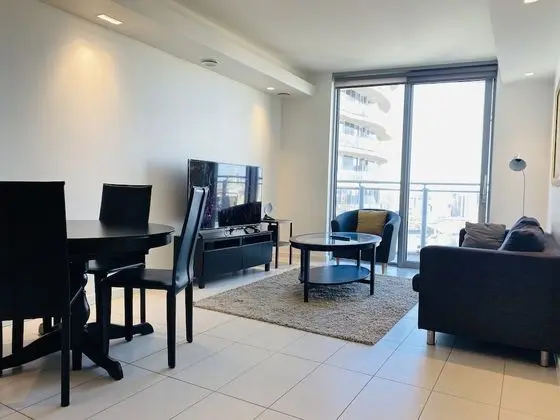 Apart Daire, 1 Büyük (Queen) Boy Yatak