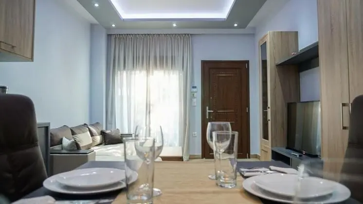 Apart Daire, 1 Büyük (Queen) Boy Yatak ve Çekyat