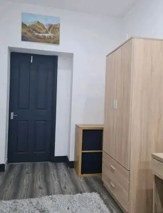 Apart Daire, 1 Büyük (Queen) Boy Yatak