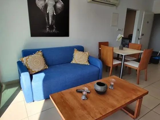 Apart Daire, 1 Büyük (Queen) Boy Yatak ve Çekyat