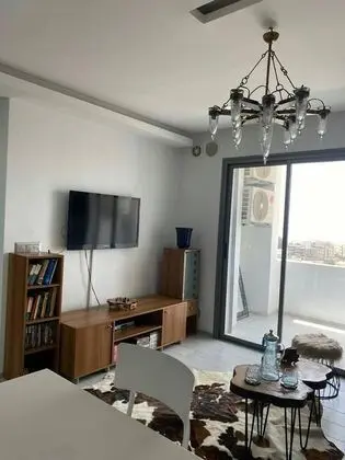 Apart Daire, 1 Büyük (Queen) Boy Yatak ve Çekyat