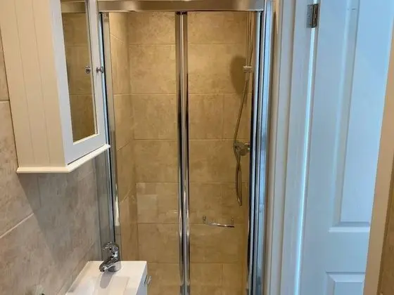 Stüdyo, 1 Büyük (Queen) Boy Yatak