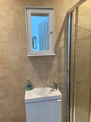 Stüdyo, 1 Büyük (Queen) Boy Yatak