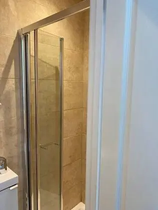 Stüdyo, 1 Büyük (Queen) Boy Yatak