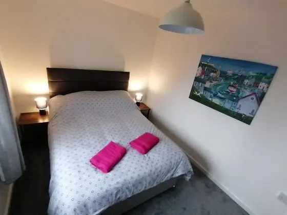 Ev (3 Bedrooms)