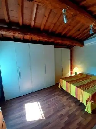 Kır Evi, 1 Büyük (Queen) Boy Yatak ve Çekyat