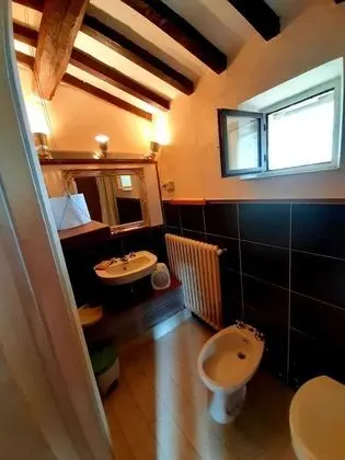 Kır Evi, 1 Büyük (Queen) Boy Yatak ve Çekyat