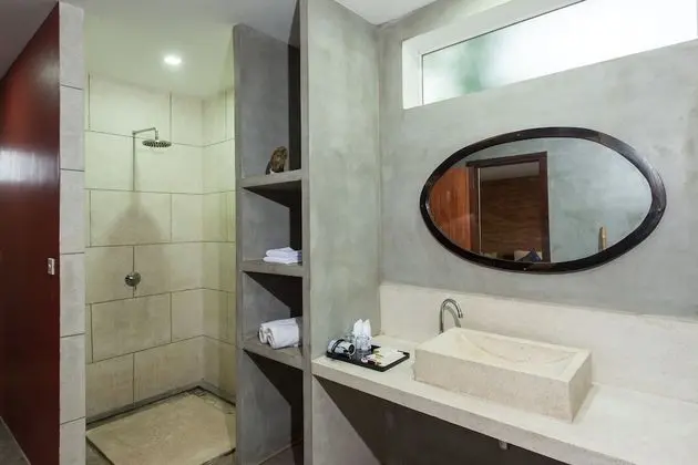 Deluxe Twin Room - Free Pick Up