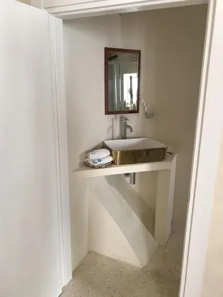 Ev, 1 Büyük (Queen) Boy Yatak