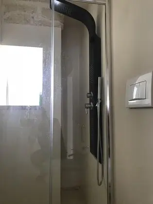 Ev, 1 Büyük (Queen) Boy Yatak