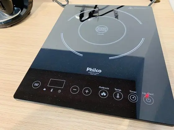 Ev